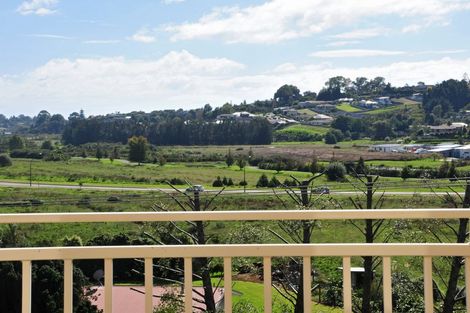 Photo of property in 11/19 Brodie Place, Bethlehem, Tauranga, 3110