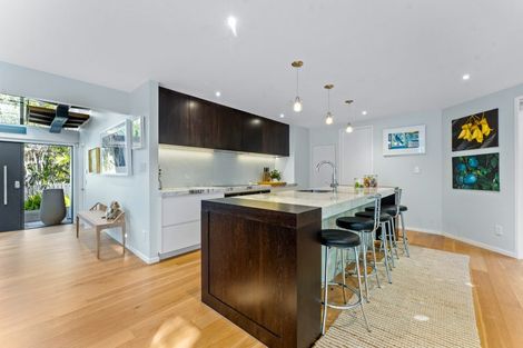Photo of property in 15c Rodney Road, Northcote Point, Auckland, 0627