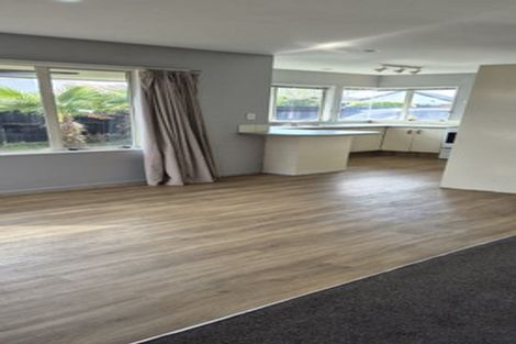 Photo of property in 1/28 Kirsten Place, Parklands, Christchurch, 8083