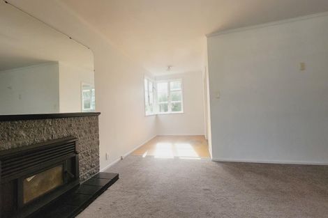 Photo of property in 25 Sievers Grove, Cannons Creek, Porirua, 5024