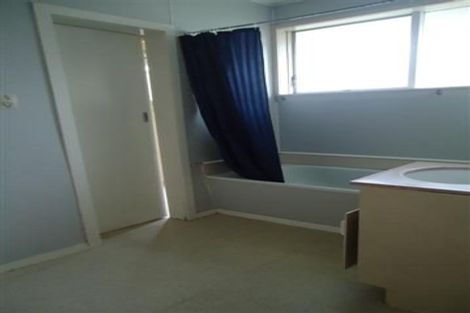 Photo of property in 2/6 Division Street, Riccarton, Christchurch, 8041