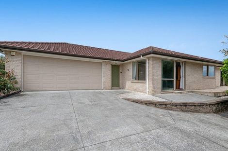 Photo of property in 9 Raabia Close, Parakai, 0830