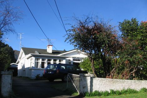 Photo of property in 86 Totara Crescent, Woburn, Lower Hutt, 5011