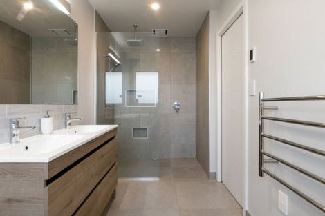 Photo of property in 32 Hugo Shaw Drive, Cambridge, 3434