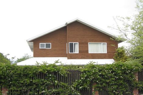 Photo of property in 33 Regency Crescent, Redwood, Christchurch, 8051