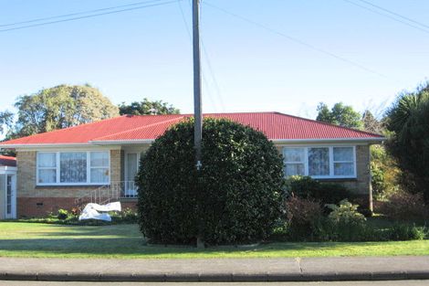 Photo of property in 17 Edmund Hillary Avenue, Papakura, 2110