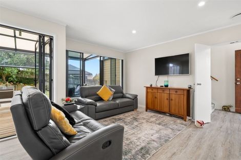 Photo of property in 1/8 Kells Place, Botany Downs, Auckland, 2010