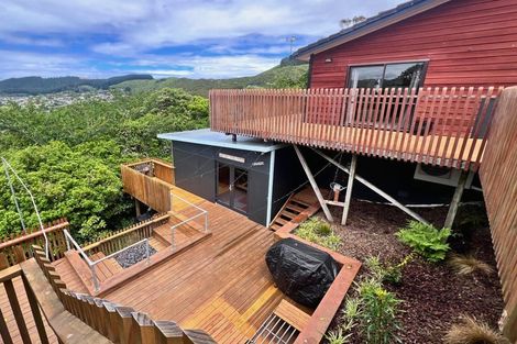 Photo of property in 35 Westhaven Drive, Tawa, Wellington, 5028