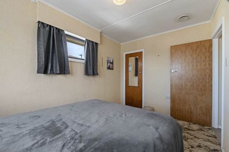 Photo of property in 82 High Street, Eltham, 4322