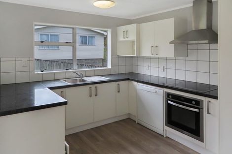 Photo of property in 118 Norana Road, Timberlea, Upper Hutt, 5018