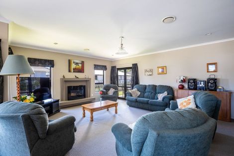 Photo of property in 59 Lismore Street, Merrilands, New Plymouth, 4312