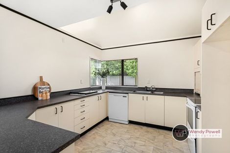 Photo of property in 4 Sutherland Avenue, Silverstream, Upper Hutt, 5019