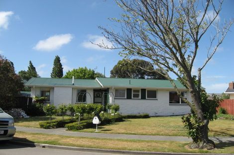 Photo of property in 1 Ostend Place, Avonhead, Christchurch, 8042