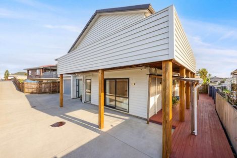 Photo of property in 45a Bradbury Road, Botany Downs, Auckland, 2010