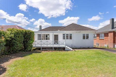 Photo of property in 74 Oakdale Road, Mount Roskill, Auckland, 1041