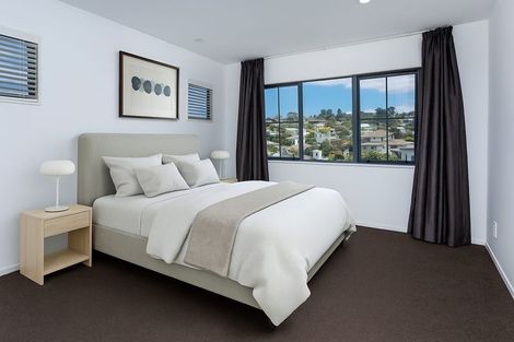 Photo of property in 25 Langana Avenue, Browns Bay, Auckland, 0630