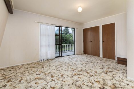 Photo of property in 64 The Terrace, Herald Island, Auckland, 0618