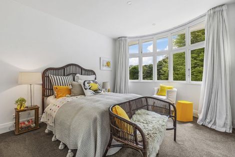 Photo of property in 19 Lower North Terrace, Kelburn, Wellington, 6012