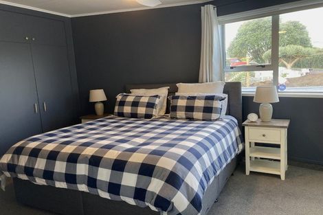 Photo of property in 3 Dixon Street, Oakura, 4314