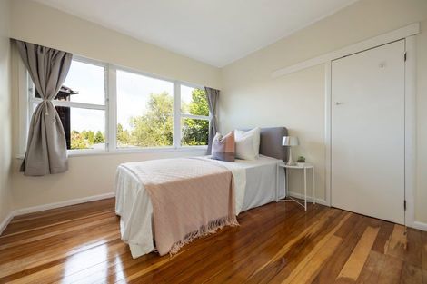 Photo of property in 16 Helena Road, Hillcrest, Hamilton, 3216