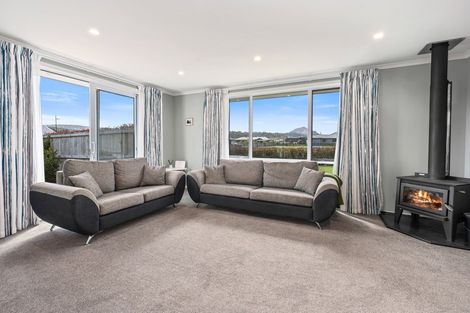 Photo of property in 12 Karaka Place, Kinloch, Taupo, 3377