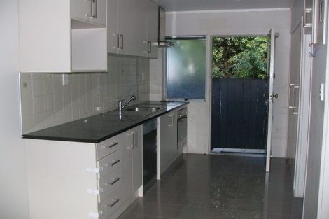 Photo of property in 2/636 Mount Wellington Highway, Mount Wellington, Auckland, 1062