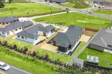 Photo of property in 75d Twin Parks Rise, Papakura, 2582