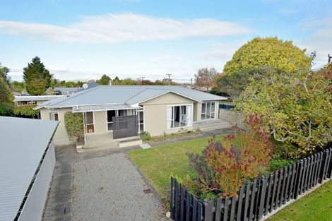 Photo of property in 25 Jellicoe Street, Greytown, 5712