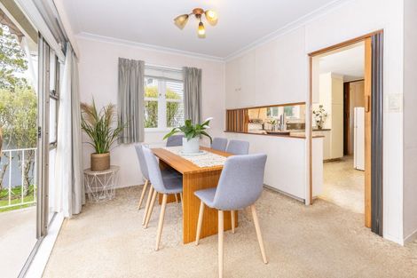 Photo of property in 24 Beverley Crescent, Hillcrest, Hamilton, 3216