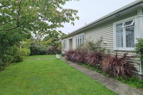 Photo of property in 39 Beauchamp Street, Tawa, Wellington, 5028