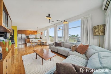 Photo of property in 7 Titiro Moana Road, Korokoro, Lower Hutt, 5012