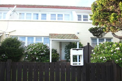 Photo of property in 9 Cambridge Terrace, Waiwhetu, Lower Hutt, 5010