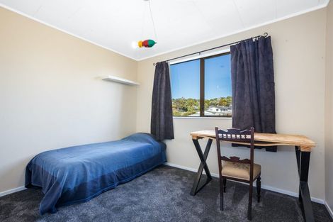 Photo of property in 4 Gaff Place, Whitby, Porirua, 5024