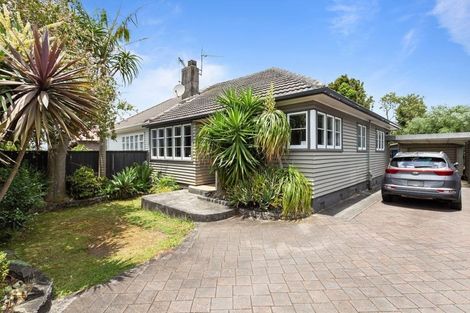 Photo of property in 32 Onewa Road, Northcote Point, Auckland, 0627