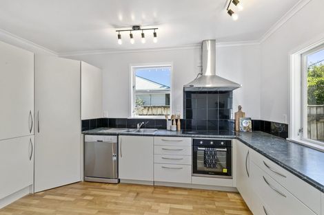 Photo of property in 46 Moores Valley Road, Wainuiomata, Lower Hutt, 5014