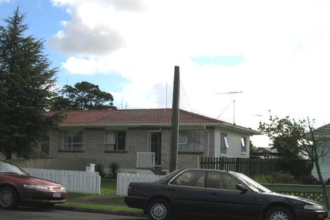 Photo of property in 1/81 Matipo Road, Te Atatu Peninsula, Auckland, 0610