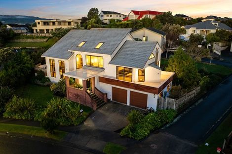 Photo of property in 14 Portage Place, Whitby, Porirua, 5024
