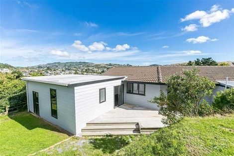 Photo of property in 11 Tortola Crescent, Grenada Village, Wellington, 6037