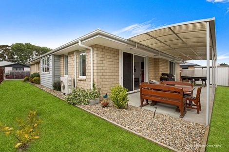 Photo of property in 15 Serenity Crescent, Kelvin Grove, Palmerston North, 4414