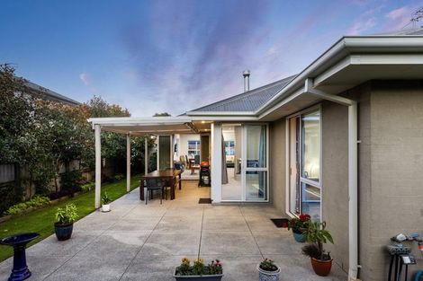 Photo of property in 35 Brookfield Drive, Northwood, Christchurch, 8051