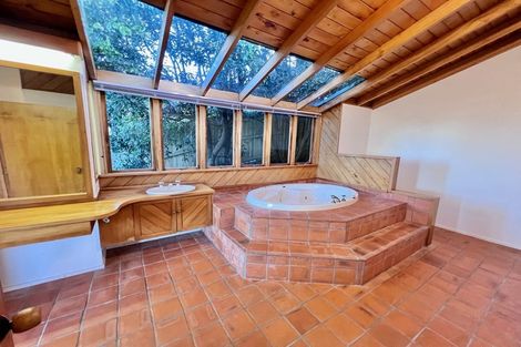 Photo of property in 76 Beach Road, Castor Bay, Auckland, 0620