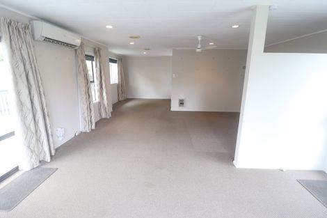 Photo of property in 54 Oreil Avenue, West Harbour, Auckland, 0618