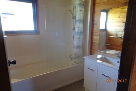 Photo of property in 3 Mount Avenue, Te Aroha, 3320