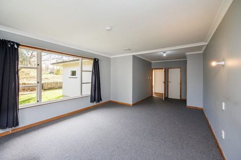 Photo of property in 36 Ongo Road, Hunterville, 4730