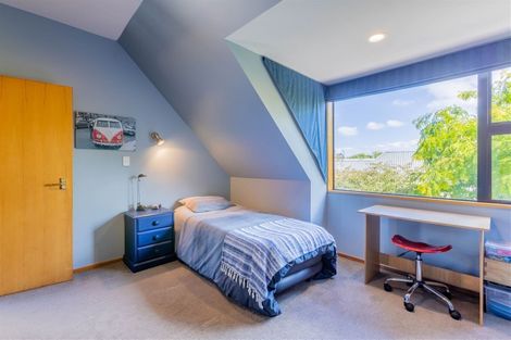 Photo of property in 1 Althorp Place, Avonhead, Christchurch, 8042