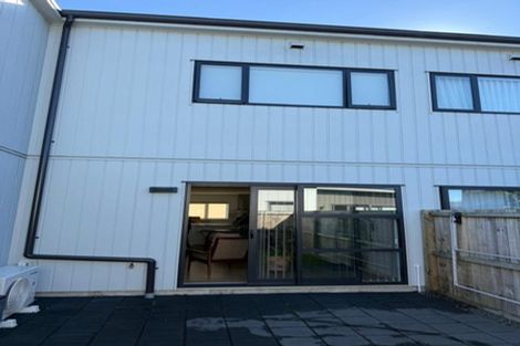 Photo of property in 8 Kitea Place, Mangere, Auckland, 2022