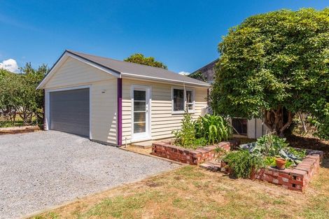 Photo of property in 46 Sylvan Avenue, Waikanae, 5036
