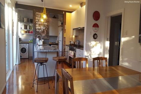 Photo of property in 3 Mckenzie Terrace, Carterton, 5713