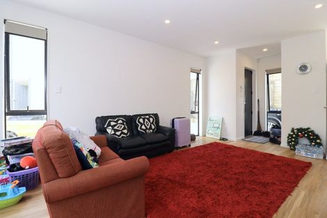 Photo of property in 3 Korokio Lane, Henderson, Auckland, 0612