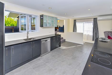 Photo of property in 10 Sunnypark Avenue, Rosehill, Papakura, 2113